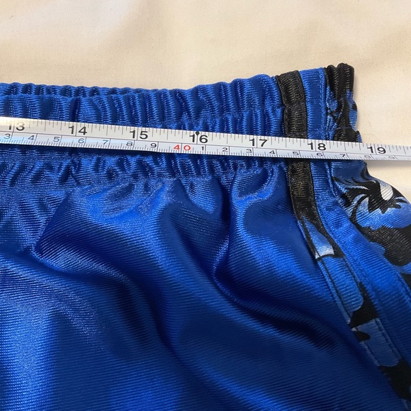 Youngs Lei Shorts Mens Small 2XL Blue Black Hawaiian Floral Y2K Basketball NWOT - Picture 3 of 6